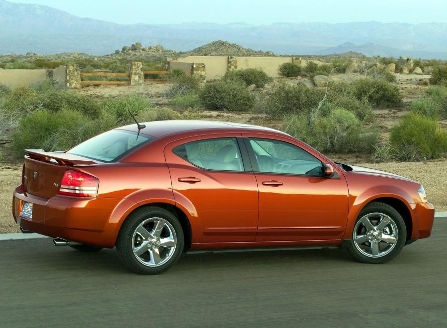  Dodge Avenger R/T 2007 года  (фото 32 из 41)